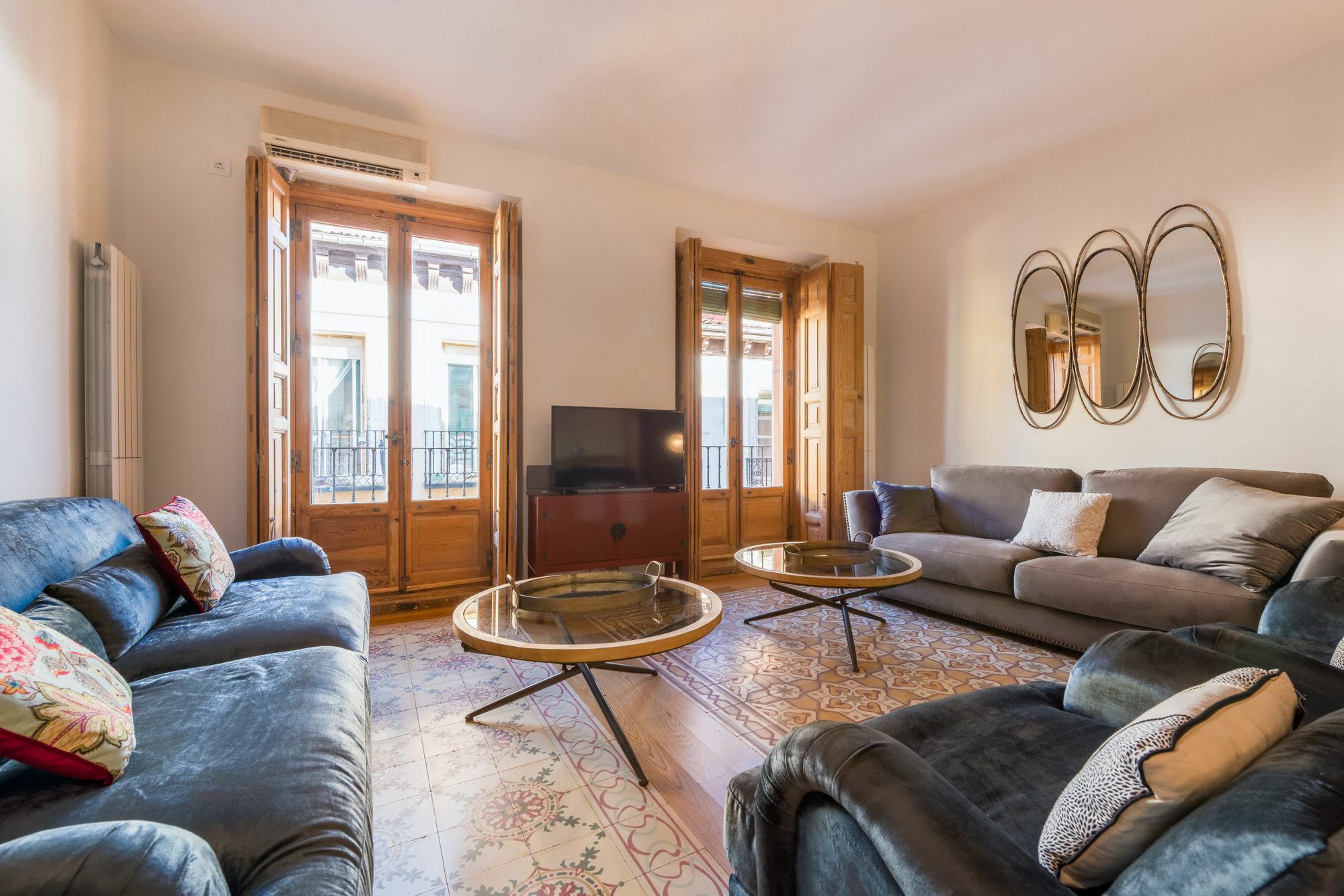 Apartamento Malasana-Gran Via مدريد المظهر الخارجي الصورة